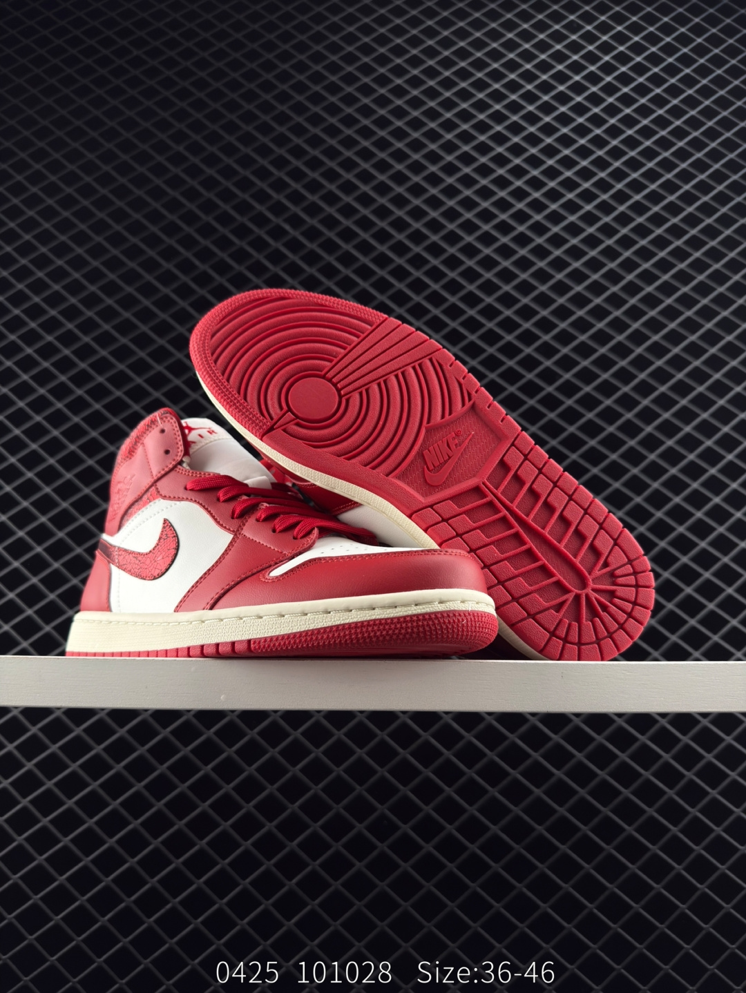 NIKE Air Jordan 1 Retro Mid”Reverse Black Toe“ TL BMXDAJ1